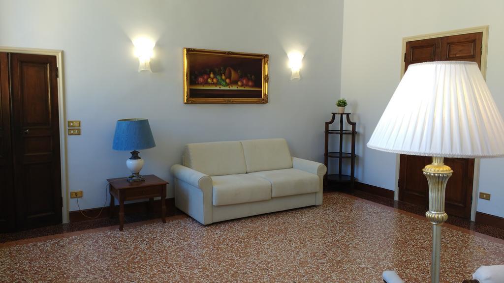 Main Street 59 Apartment Болоня Екстериор снимка